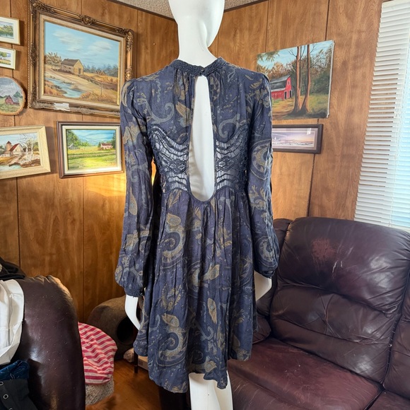 Free People Dresses & Skirts - Free People Open Back Dress